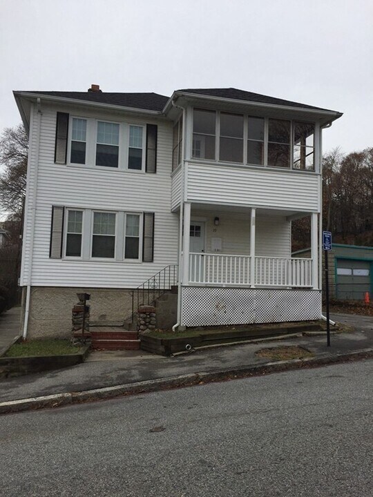 39 Granby Rd in Worcester, MA - Building Photo