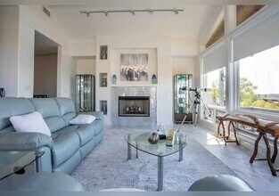 5924 Lookout Mountain Dr in Austin, TX - Building Photo - Building Photo