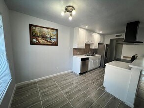 1911 Primrose Ln in Arlington, TX - Building Photo - Building Photo