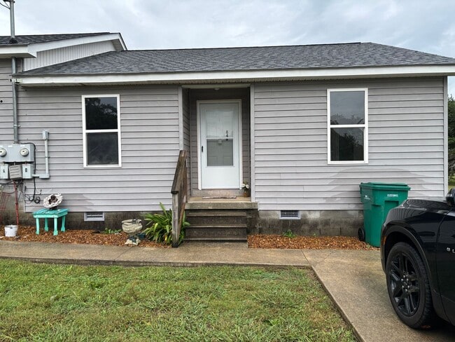 property at 84 Farm View Cir