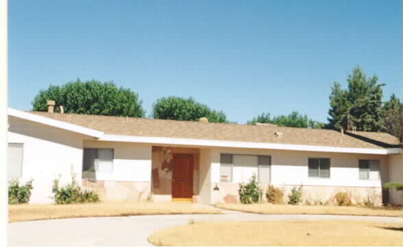 16451 Desert Knoll Dr in Victorville, CA - Building Photo - Building Photo