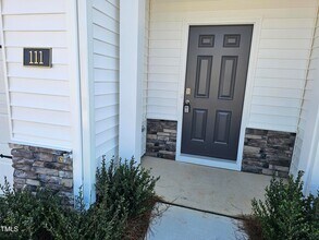 111 Starlight St in Sanford, NC - Building Photo - Building Photo