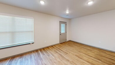 Reserve on 29th Townhomes in Oklahoma City, OK - Building Photo - Building Photo