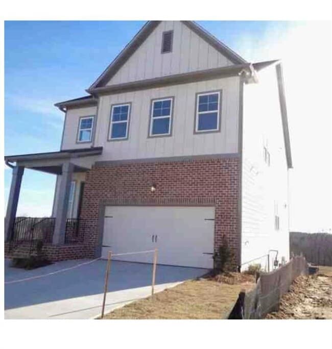 property at 1122 Winding Br Dr