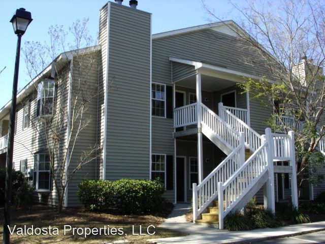 1921 Gornto Rd in Valdosta, GA - Building Photo