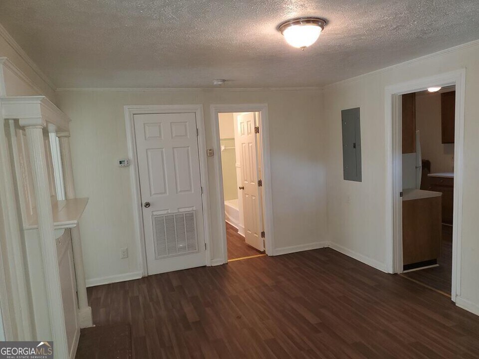 310 Roberts St in Dublin, GA - Building Photo