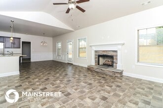 120 Brookhaven Dr in Villa Rica, GA - Foto de edificio - Building Photo