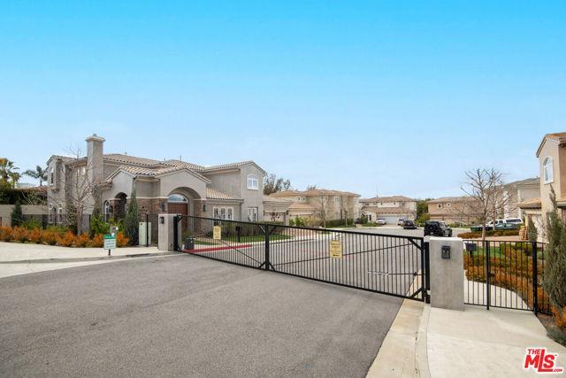 5135 Avenida Oriente in Los Angeles, CA - Building Photo