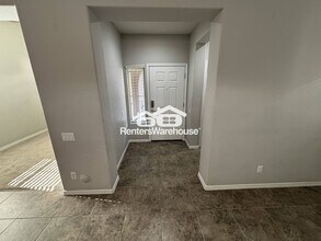 1933 W Davis Rd in Phoenix, AZ - Building Photo - Building Photo