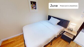 Room in Shared 4 bed/1 bath home in New York, NY - Building Photo