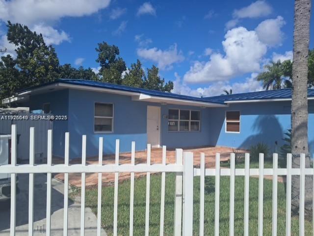 1550 SW 86th Ct in Miami, FL - Building Photo