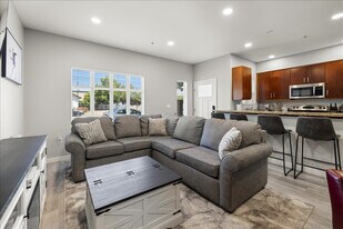 502 S 15th St in Boise, ID - Building Photo