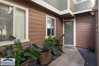 92-1115-1115 Panana St in Kapolei, HI - Building Photo - Building Photo
