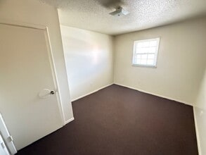 Highland Heights 138 in Danville, VA - Building Photo - Interior Photo