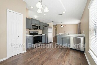 2727 Mayer St in Orlando, FL - Building Photo - Building Photo