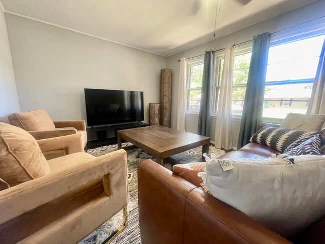 property at 2208 Concordia Dr