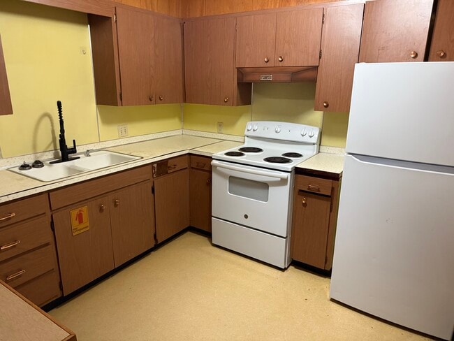 210 27th St NE, Unit #3 in Cedar Rapids, IA - Building Photo - Building Photo