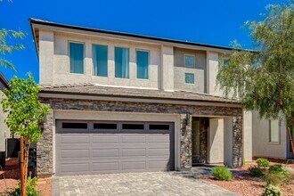 630 Great River Ave in Las Vegas, NV - Foto de edificio - Building Photo