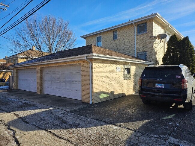 1303 E 31st St in La Grange Park, IL - Building Photo - Building Photo