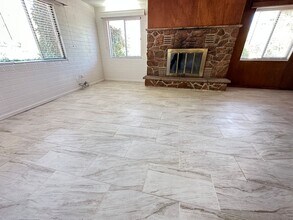 230 Apache Trail in Sedona, AZ - Building Photo - Building Photo