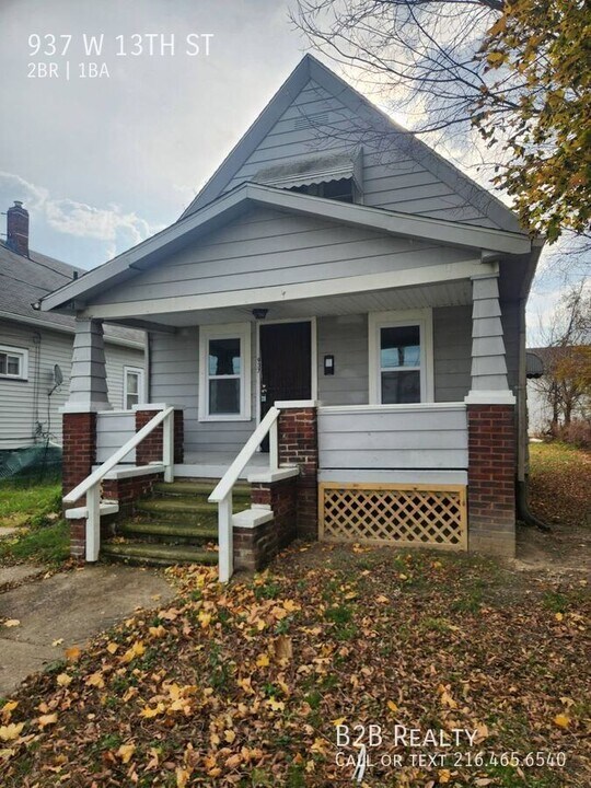 937 W 13th St in Lorain, OH - Building Photo