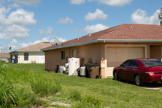 1138 Gordon Ave S in Lehigh Acres, FL - Building Photo - Building Photo