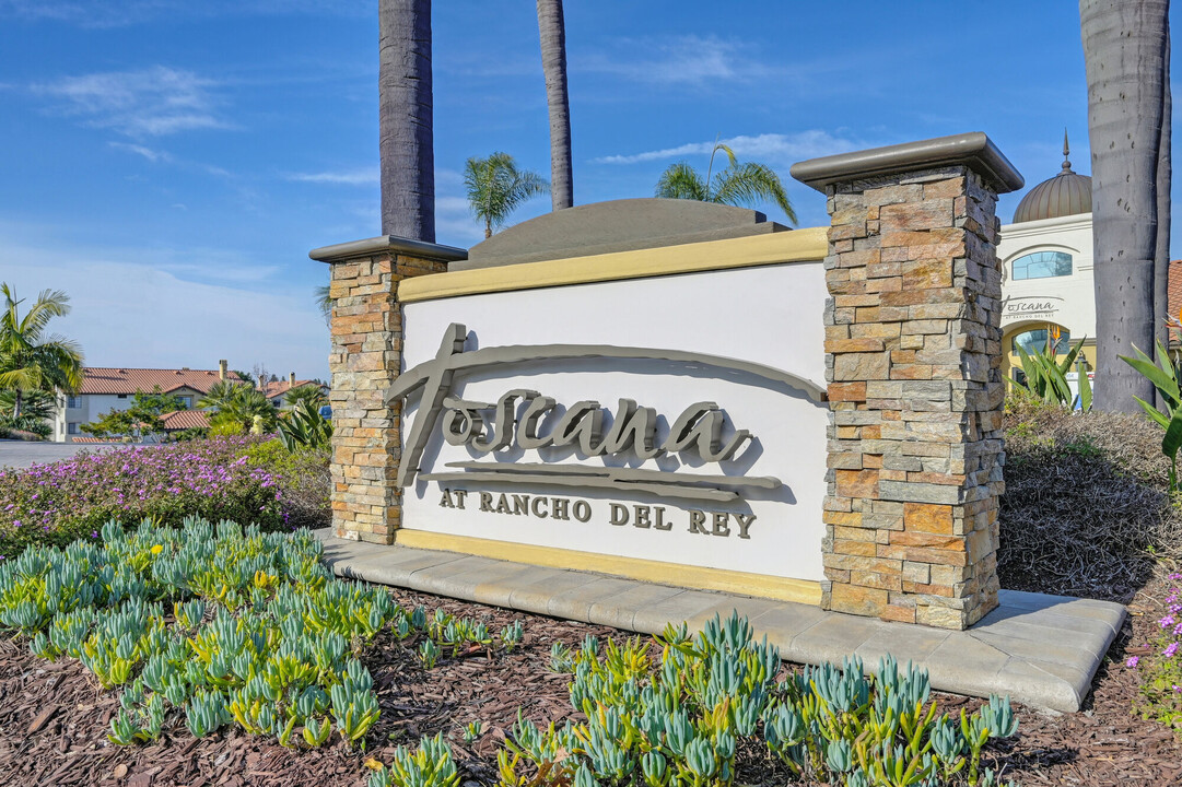 Toscana at Rancho Del Rey in Chula Vista, CA - Foto de edificio