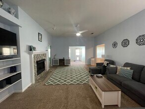 1902 Mistral Ln E in Fort Walton Beach, FL - Building Photo - Building Photo