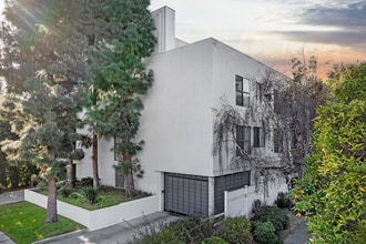 1527 Veteran Ave in Los Angeles, CA - Foto de edificio - Building Photo