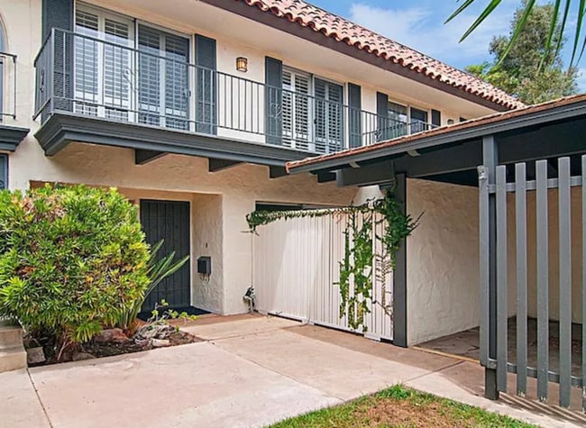 property at 4052 Loma Riviera Cir