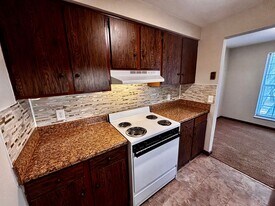 90 Wood Drive in West Milton, OH - Building Photo