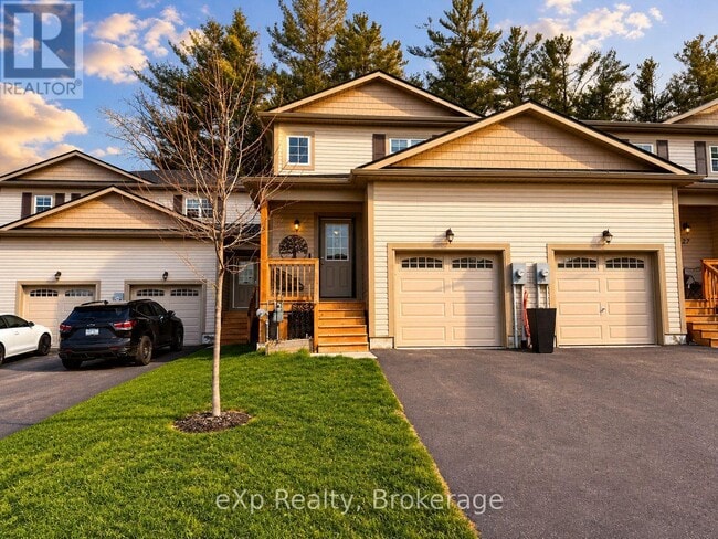 property at 29 Nicole Pk Pl