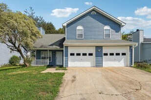 3758 Westchase Dr in Marietta, GA - Building Photo