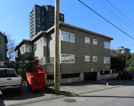 1339 Barclay St in Vancouver, BC - Building Photo - Building Photo