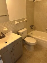 2260 NE 67th St in Fort Lauderdale, FL - Building Photo - Building Photo