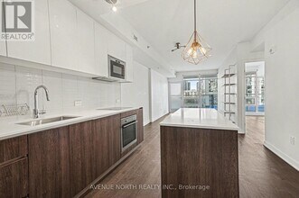 199 Slater St. in Ottawa, ON - Building Photo - Building Photo