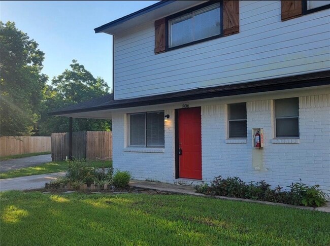 property at 806 Danna St