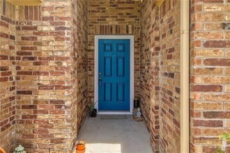 11916 Riparian Rd in Manor, TX - Building Photo - Building Photo