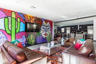 7505 E Main St in Scottsdale, AZ - Building Photo