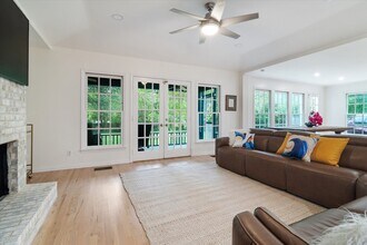 8106 San Benito Way in Dallas, TX - Building Photo - Building Photo