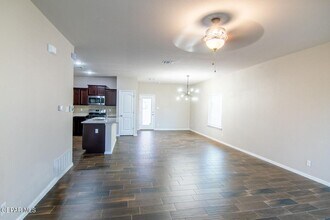 737 Sculcoates St in El Paso, TX - Building Photo - Building Photo
