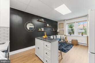 2002 17th St NW in Washington, DC - Building Photo - Building Photo