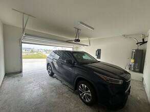 3429 Vista Highlands Ln in Fort Worth, TX - Building Photo - Building Photo