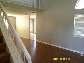 265 Sanborn Ln in Dixon, CA - Building Photo - Building Photo