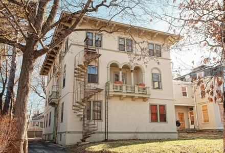 149-151 Bartlett Ave in Pittsfield, MA - Foto de edificio - Building Photo