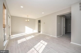8 Hines Ct in Olney, MD - Building Photo - Building Photo