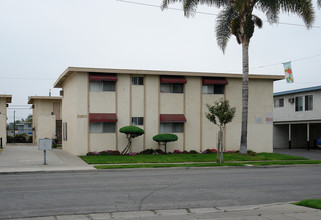 12602 Sunswept Ave in Garden Grove, CA - Foto de edificio - Building Photo