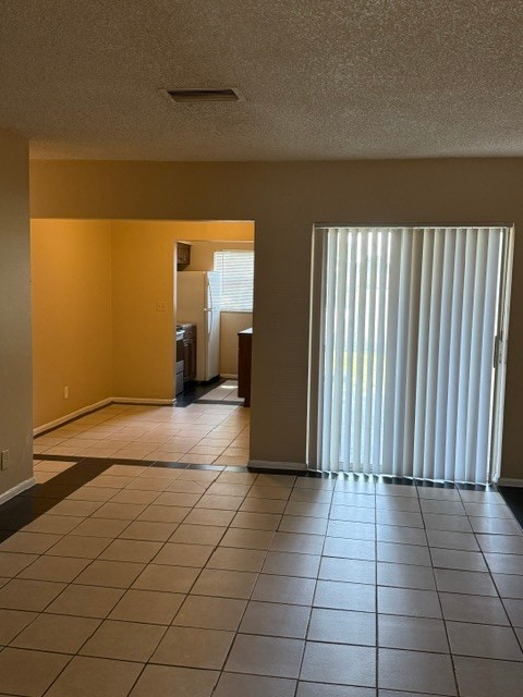 3907 NW 30th Terrace in Lauderdale Lakes, FL - Building Photo - Building Photo