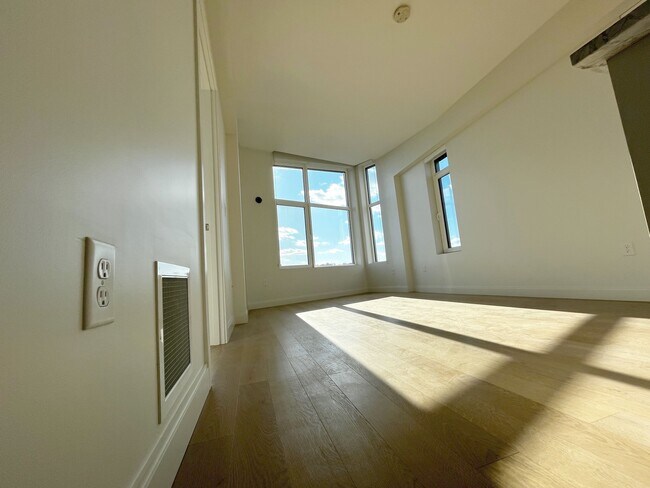 60 Brighton Ave, Unit 519 in Boston, MA - Building Photo - Building Photo