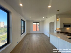 30 Penniman Rd, Unit 307 in Boston, MA - Building Photo - Building Photo